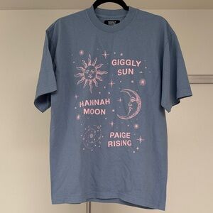Giggly Squad Sun Hannah Moon Graphic Tee - Dusty Blue with Pink Print